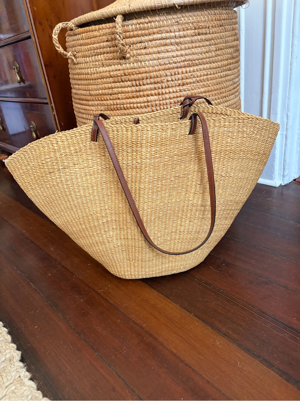 Loewe medium raffia woven shell basket bag large - Picture 5 of 7